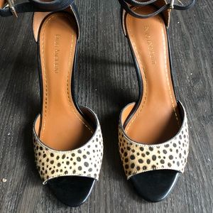 LEOPARD PRINT HEELS